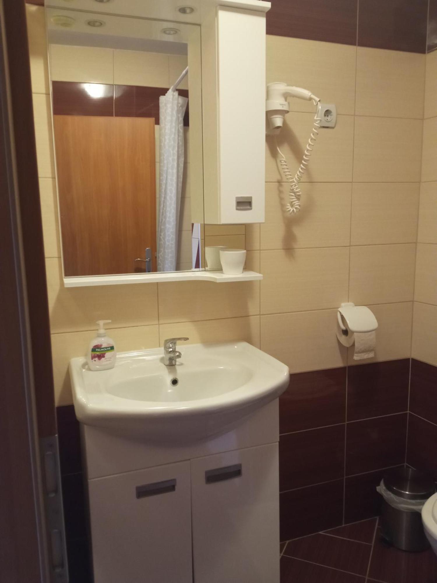 Apartman Vidovic Apartman Korenica Kültér fotó