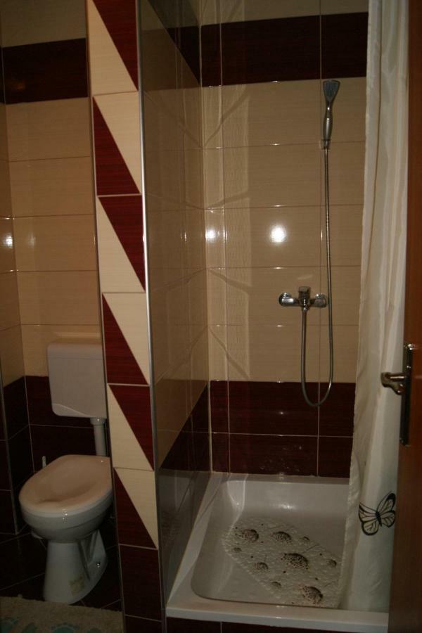 Apartman Vidovic Apartman Korenica Kültér fotó